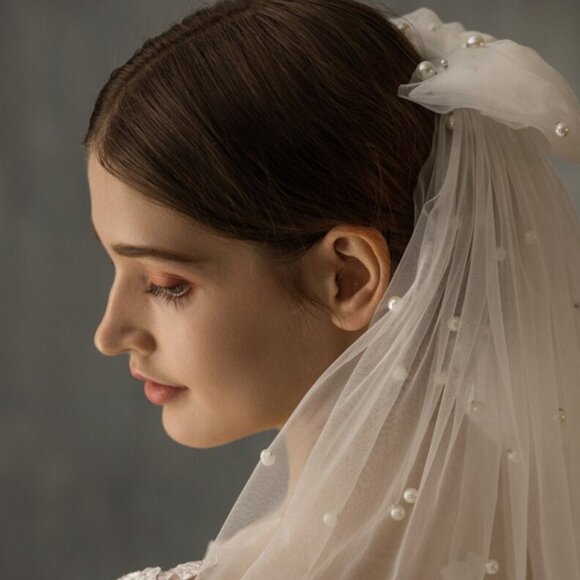 Wedding veil white bridal shoulder short length pearls bow elegant brand new main image 4